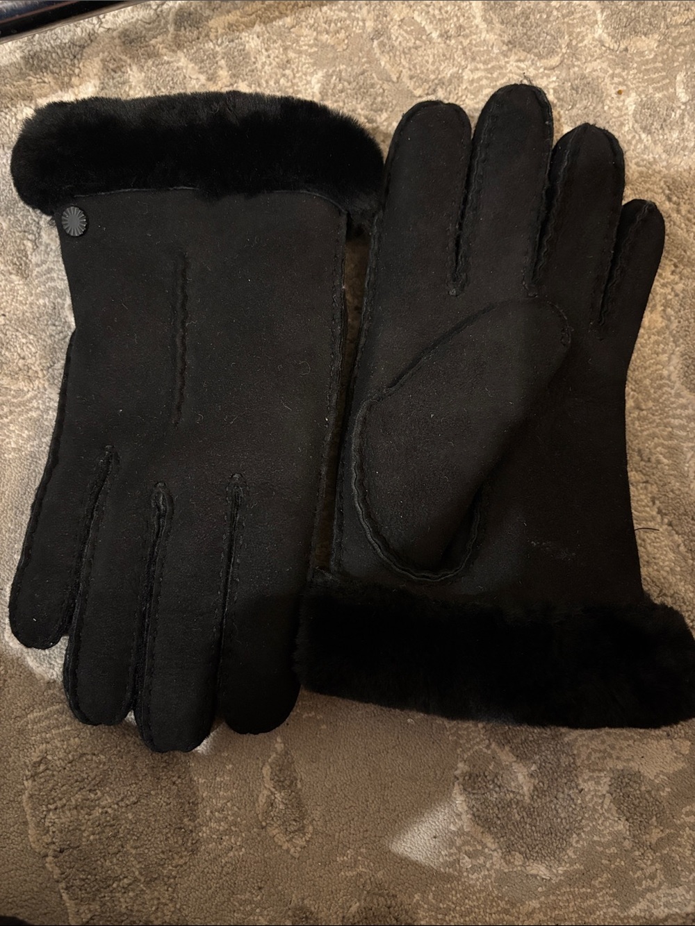 UGG Black Suede Gloves with Plush Fur Cuff size medium